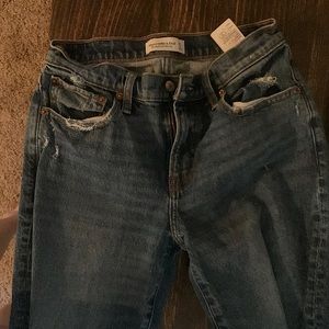 Abercrombie and Fitch “The Boyfriend Mid Rise Jean” size 26/2R.